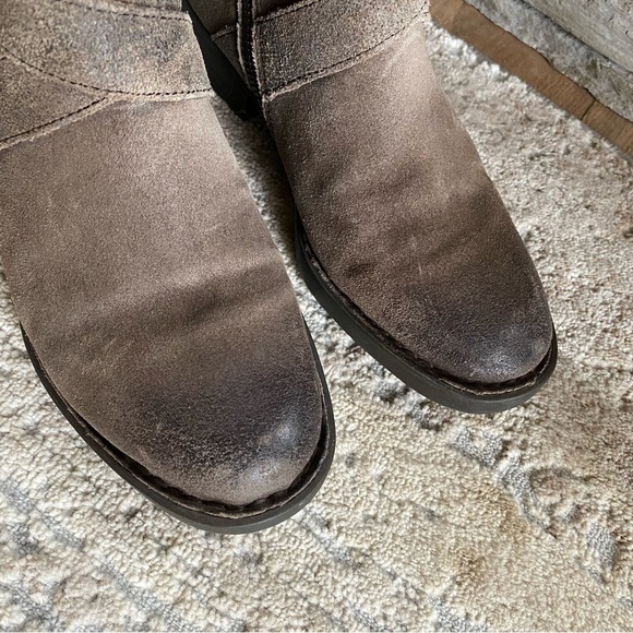 Born Trinculo Boots Ankle Booties Gray Taupe Suede Buckle Strap Detail: 5M - Picture 2 of 14
